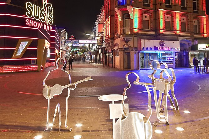 Hamburg Reeperbahn Tour with a Guide - What you are really buying with a Reeperbahn night tour