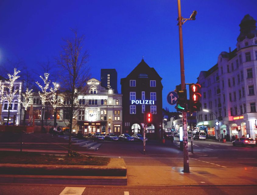Hamburg: Reeperbahn Tour with English-Speaking Guide - Zur Ritze: the pub stop that gives this tour its edge