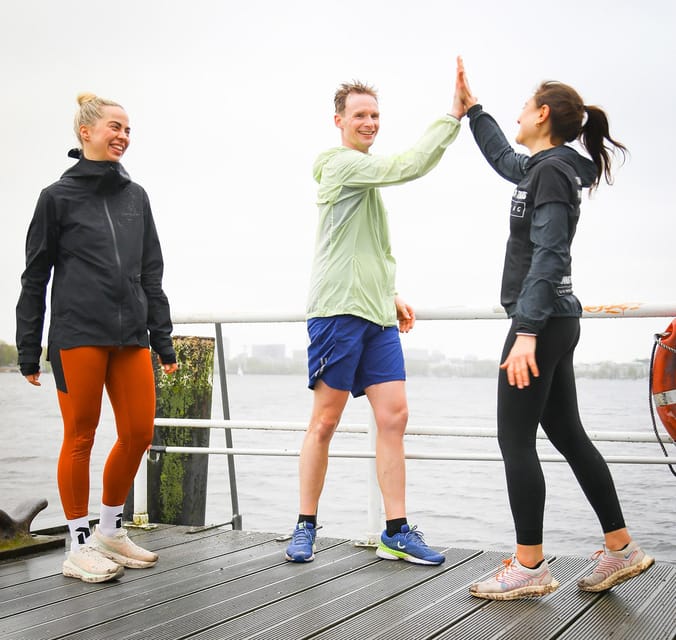 Hamburg: Running tour with insider tip guarantee - Pace, fitness, and the small-group advantage
