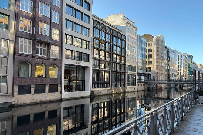 Hamburg's Historical Highlights: A Self-Guided Audio Tour - Hamburg Celebrities in Your Ears: Johannes Hummel, Wolf Brothers, Swedish Queen Christina
