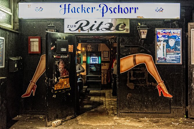 Hamburg: Safari Tour in St. Pauli - The 2-hour flow, what timing feels like in real life