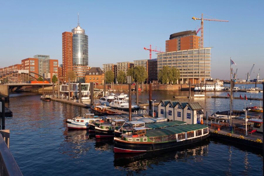 Hamburg: Scavenger Hunt Self-Guided Tour for Children - Magellan Terraces at the Traditional Ship Harbor: Built-In Breaks That Actually Work