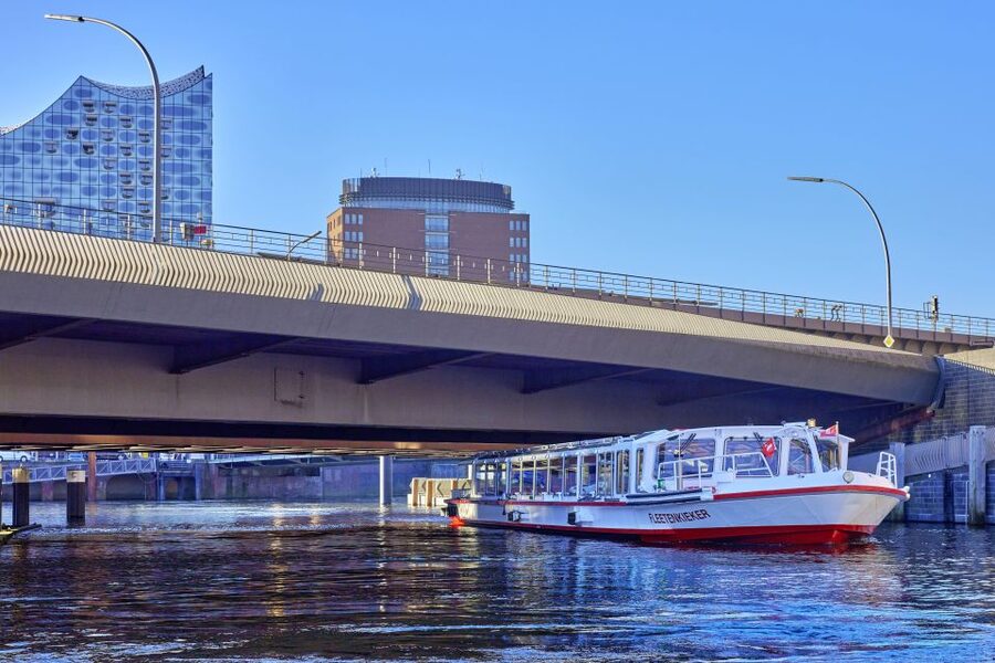 Hamburg: Sightseeing Cruise through the City's Waterways - Where the cruise starts on Hamburg’s waterways