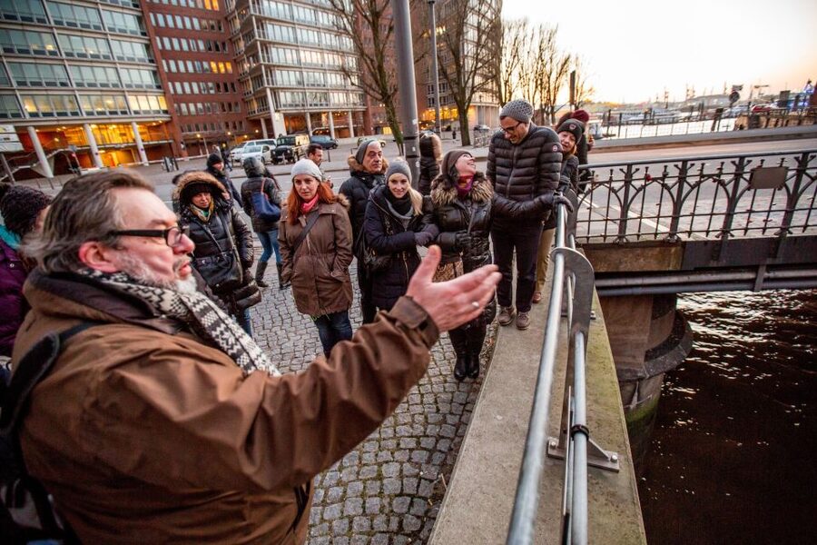 Hamburg: Speicherstadt and HafenCity 2-Hour Tour - Key highlights to look for