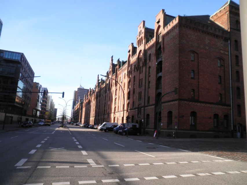 Hamburg: Speicherstadt & HafenCity 2-Hour Walking Tour - One inside warehouse, plus the scent test