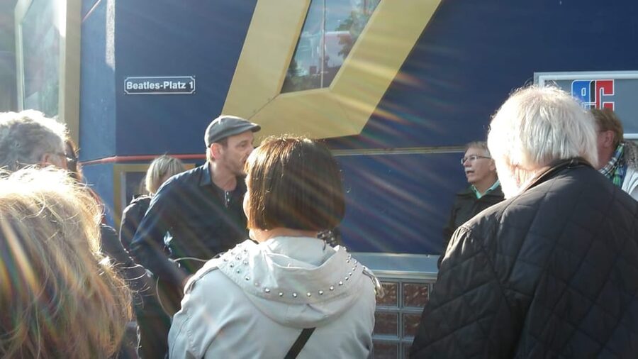 Hamburg: St. Pauli Walking Tour with Live Music - Getting started at U St. Pauli, then walking toward the heart of the story