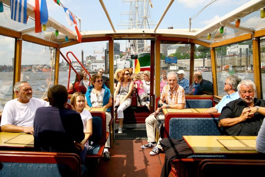 Hamburg: Traditional Harbor Tour with Commentary - Price and value: what $20 buys you in Hamburg