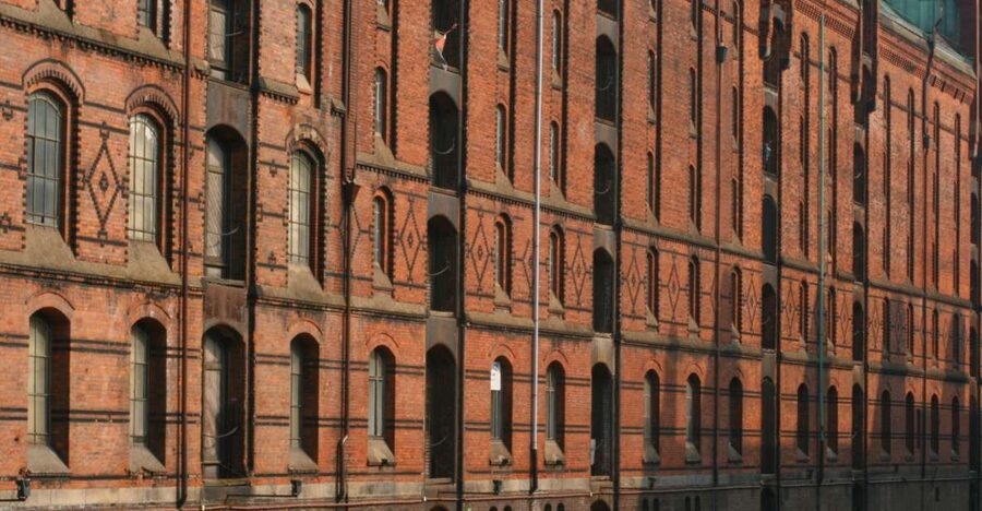 Hamburg: UNESCO-World Heritage Sites Tour - Meßberg: The Bridge From Office Power to Warehouse Logic