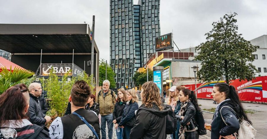 Hamburgs Highlights: Harbor Cruise & Reeperbahn Walking Tour - Getting on the boat at Landungsbrücken Pier 3 (KAPITÄN PRÜSSE)