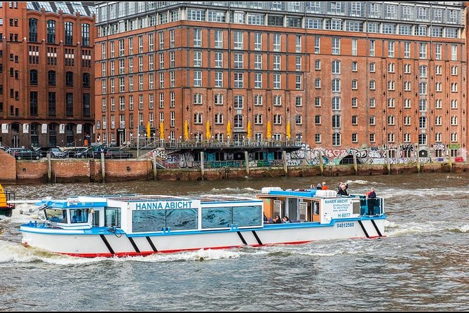 Harbor cruise on the beautiful Elbe - Where to Meet: Brücke 1 and How to Keep It Stress-Free