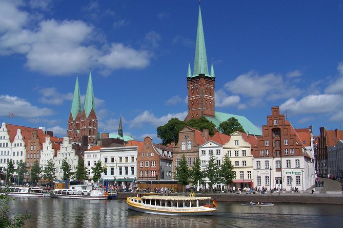 Lübeck Day Trip From Hamburg By Train With Private Guide And Lunch - Holsten Gate and Lübeck Cathedral, the Hanseatic core on foot