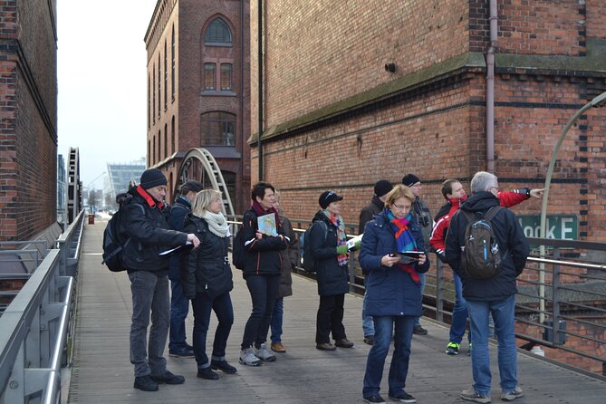 Mister X Hamburg 2h city tour, hunting & games for all ages - Catching Mister X: why it feels exciting instead of stressful