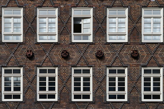Photo Tour of Hamburg's UNESCO World Heritage Site - Speicherstadt Brick Gorges: Making Textures Look Like a Story