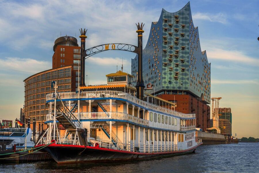 Quatsch Comedy Club Hamburg: Die Live Show - House rules: what to know before you bring your stuff