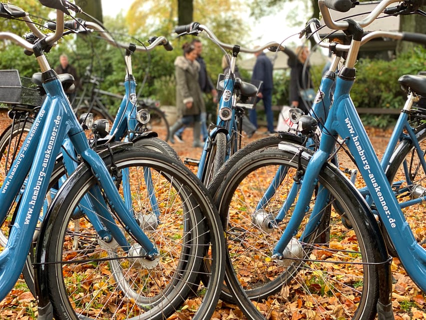 Radtour um die Alster & durch traumhafte Alsterviertel - Price Value at $43: Bike Rental and a German Guide