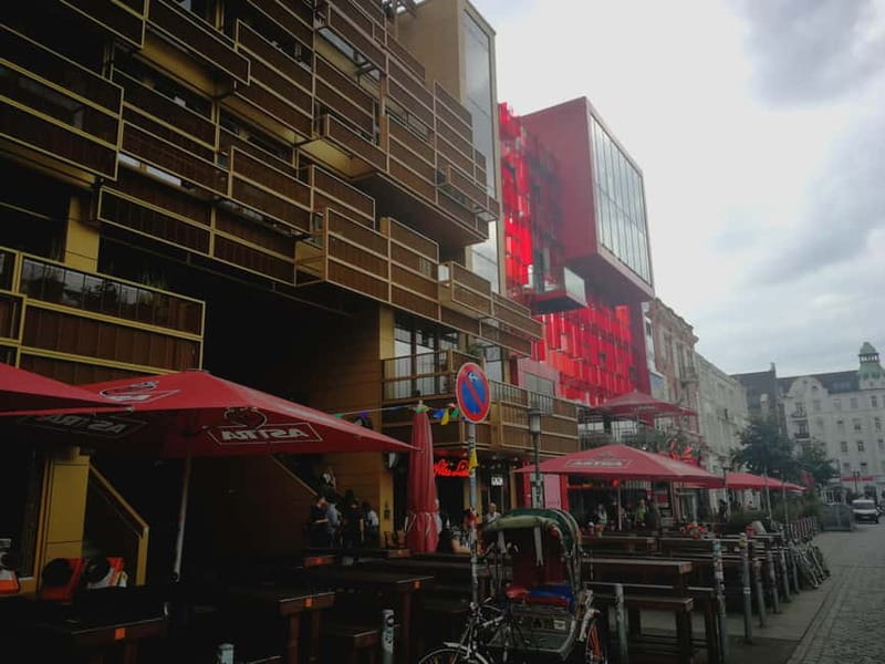Reeperbahn Tour: Sex, Sin, Parties, and Crime - The first moments on the Reeperbahn: name, rhythm, and what not to do
