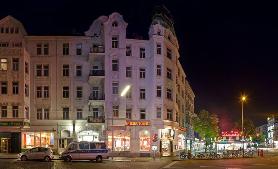 Reeperbahn Walking Tour with St. Pauli Local - Zündkerze welcome drink, and why the top of Reeperbahn is the right first stop