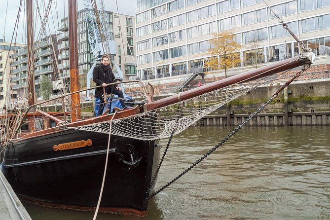 Speicherstadt and HafenCity Tour of Hamburg with German speaking guide - Oriental carpet store: seeing why this was a big deal in Hamburg
