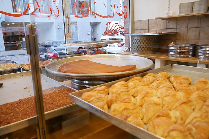 St George's Culinary Food Tour - How the Guide Style Shows Up in Real Life
