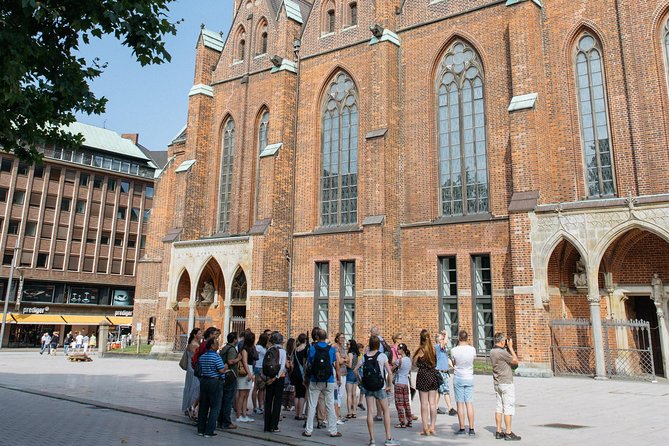 The Local Tour of Hamburg Historic Centre - Trostbrücke and Deichstraße, seeing how old Hamburg connects to daily life
